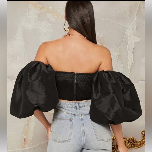 Off shoulder puff sleeve black crop top, medium - Picture 2 of 8